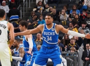 开云体育入口-包含爵士负于雄鹿，主场失利难掩好势头的词条