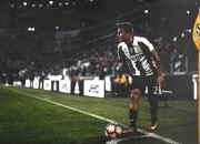 开云体育官网-从智利到英超，当红魔精神遇见姆巴佩的接管时刻—论足球世界中的唯一性翻盘基因