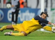 开云体育官方网站-红牛二队绝杀迈凯伦，拉塞尔刷新纪录，F1赛场上的双重震撼