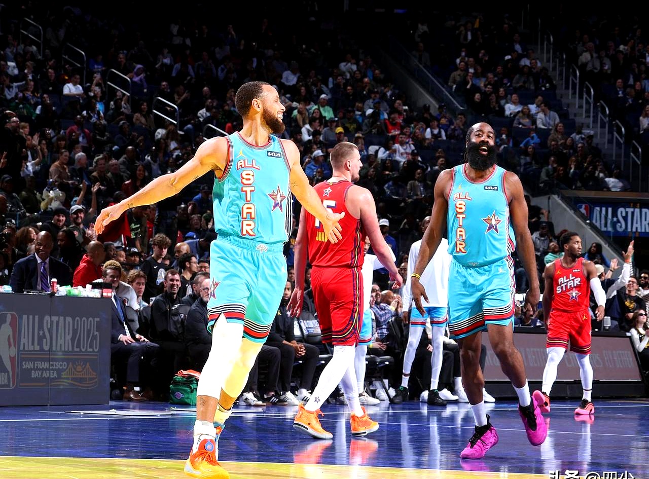 火箭轻取雄鹿B队,哈登送出助攻 火箭轻取雄鹿B队,哈登送出助攻