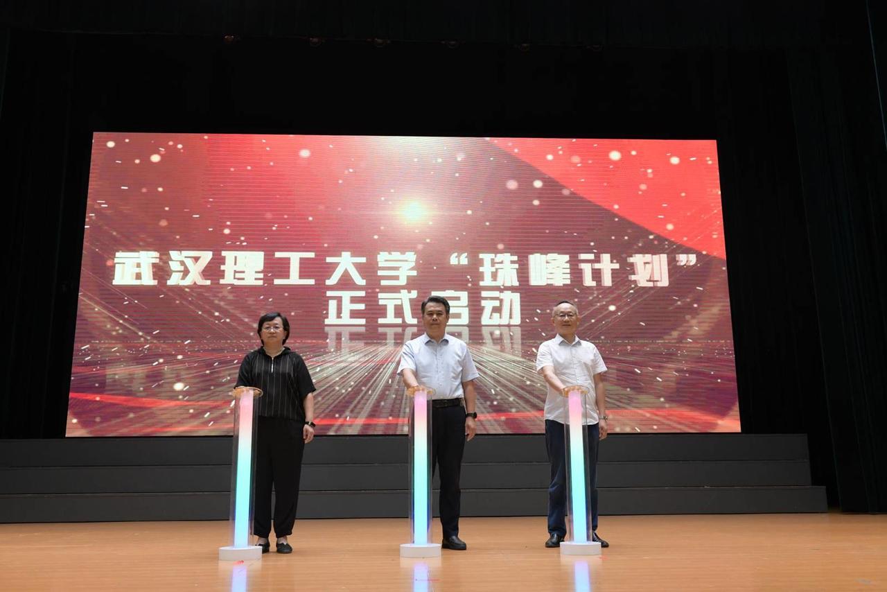 安徽华中球队宣布引进年轻新秀，提升战力的简单介绍