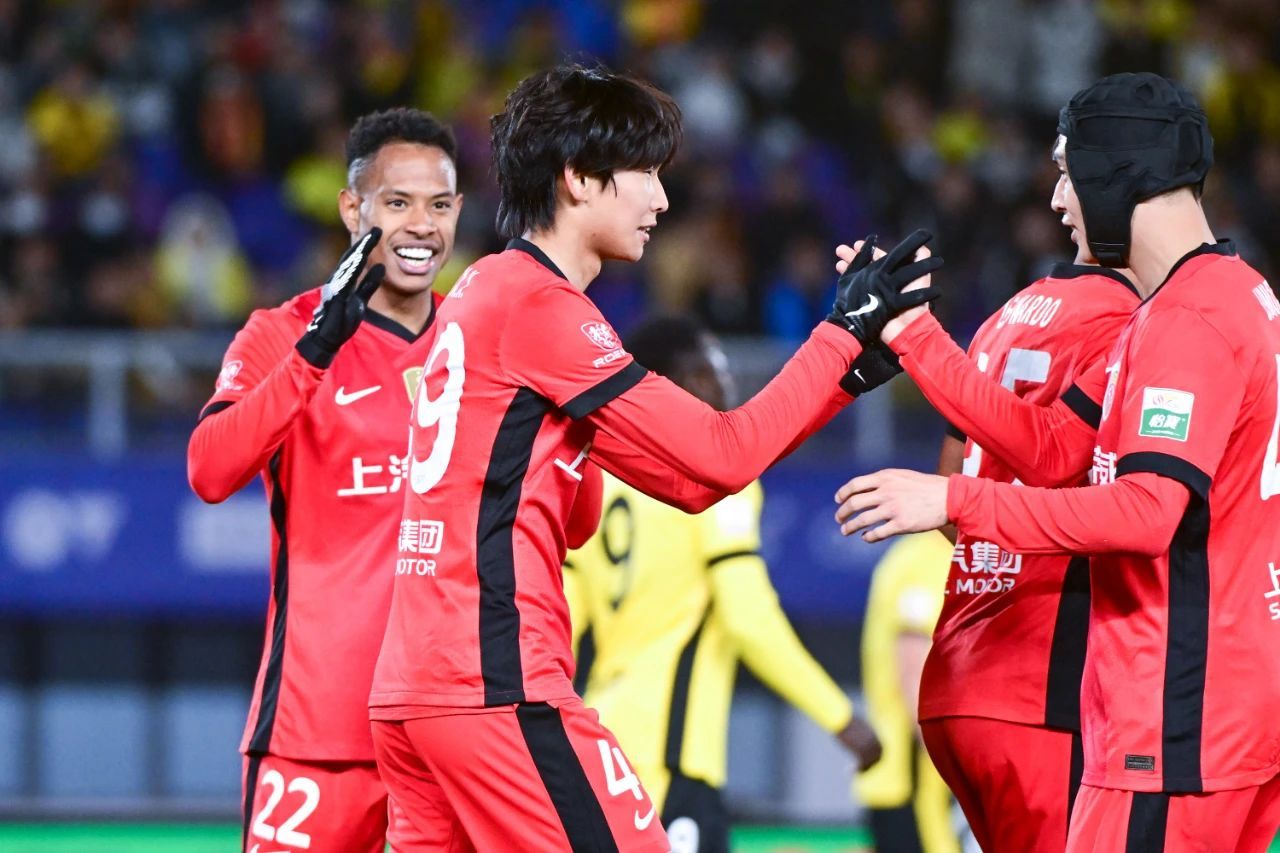 本土球员表现抢眼,帮助球队实现连胜的简单介绍 本土球员表现抢眼,帮助球队实现连胜的简单介绍