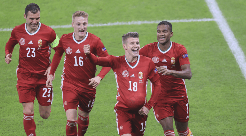 包含匈牙利成功晋级欧国联四强，将迎战英格兰的词条