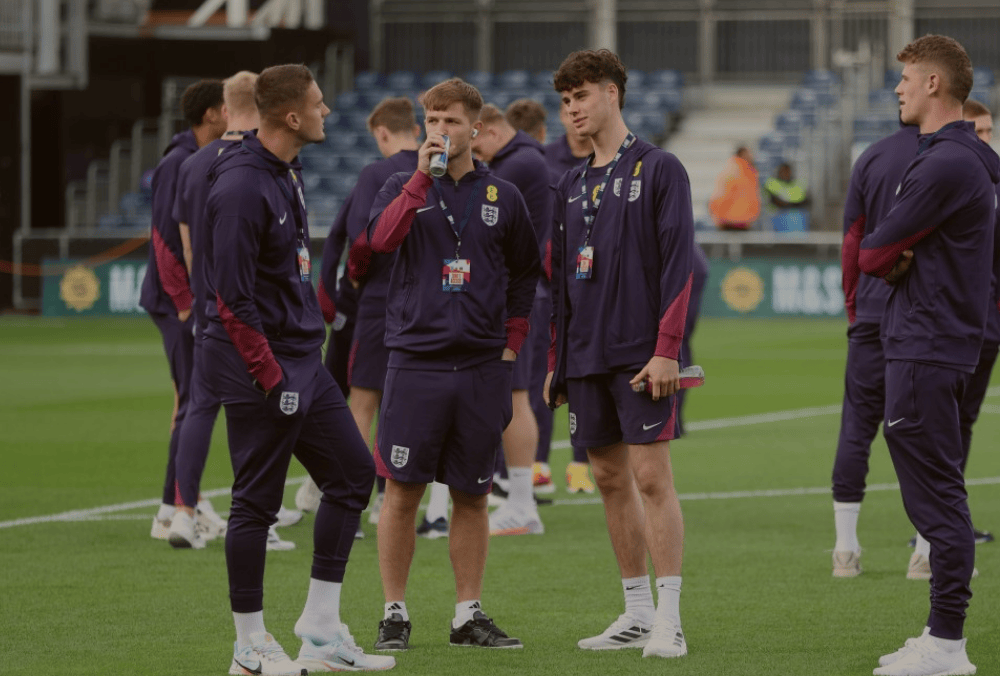 英格兰战胜捷克，锁定小组第一的简单介绍