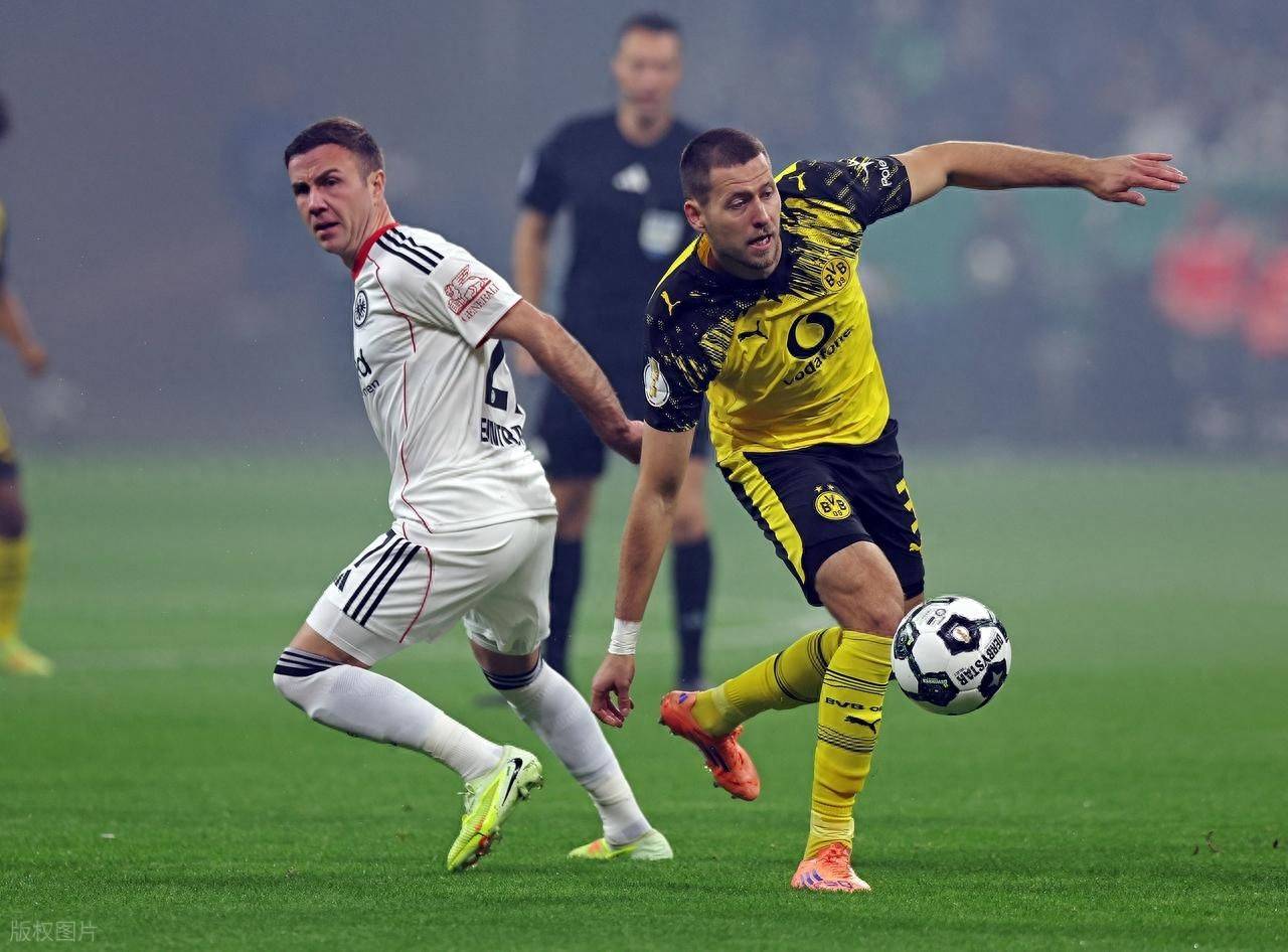 奥格斯堡取得连胜,实力逐渐崛起 奥格斯堡取得连胜,实力逐渐崛起