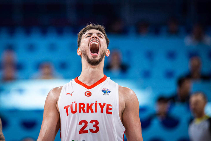 关于巴原野群岛全队备战土耳其欧洲杯预选赛，实力备受考验的信息