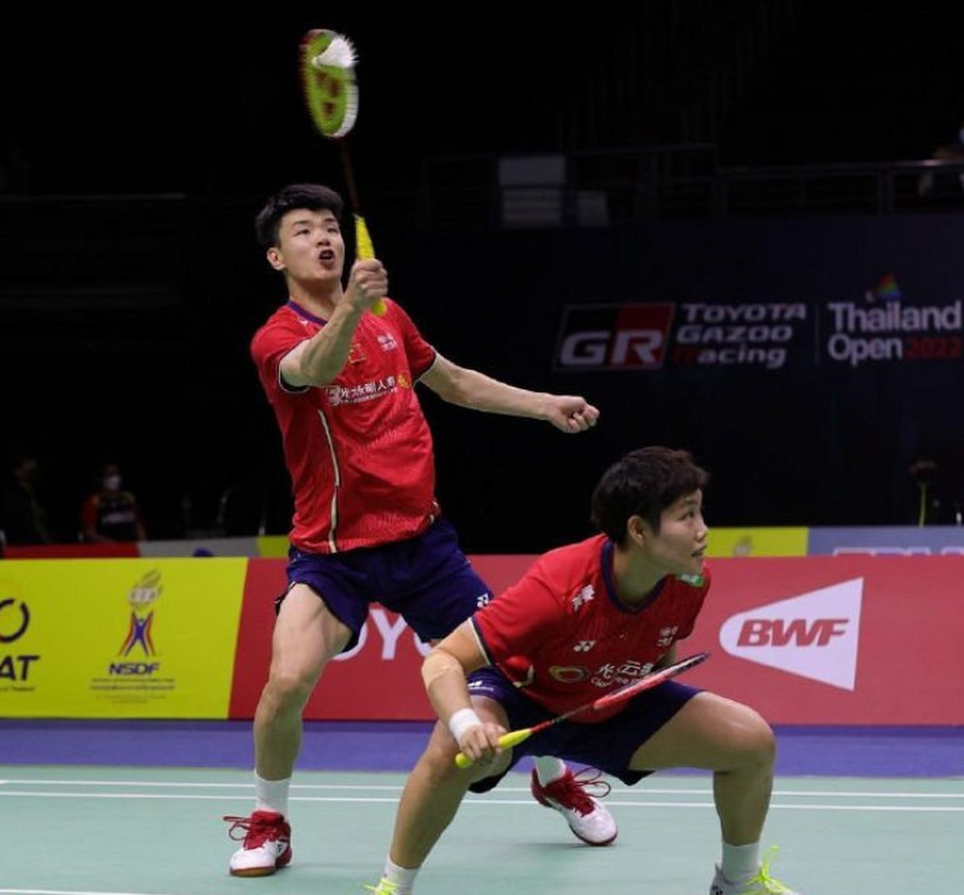 关于泰国队碾压印度队，黄鸭组合扛起全队的信息