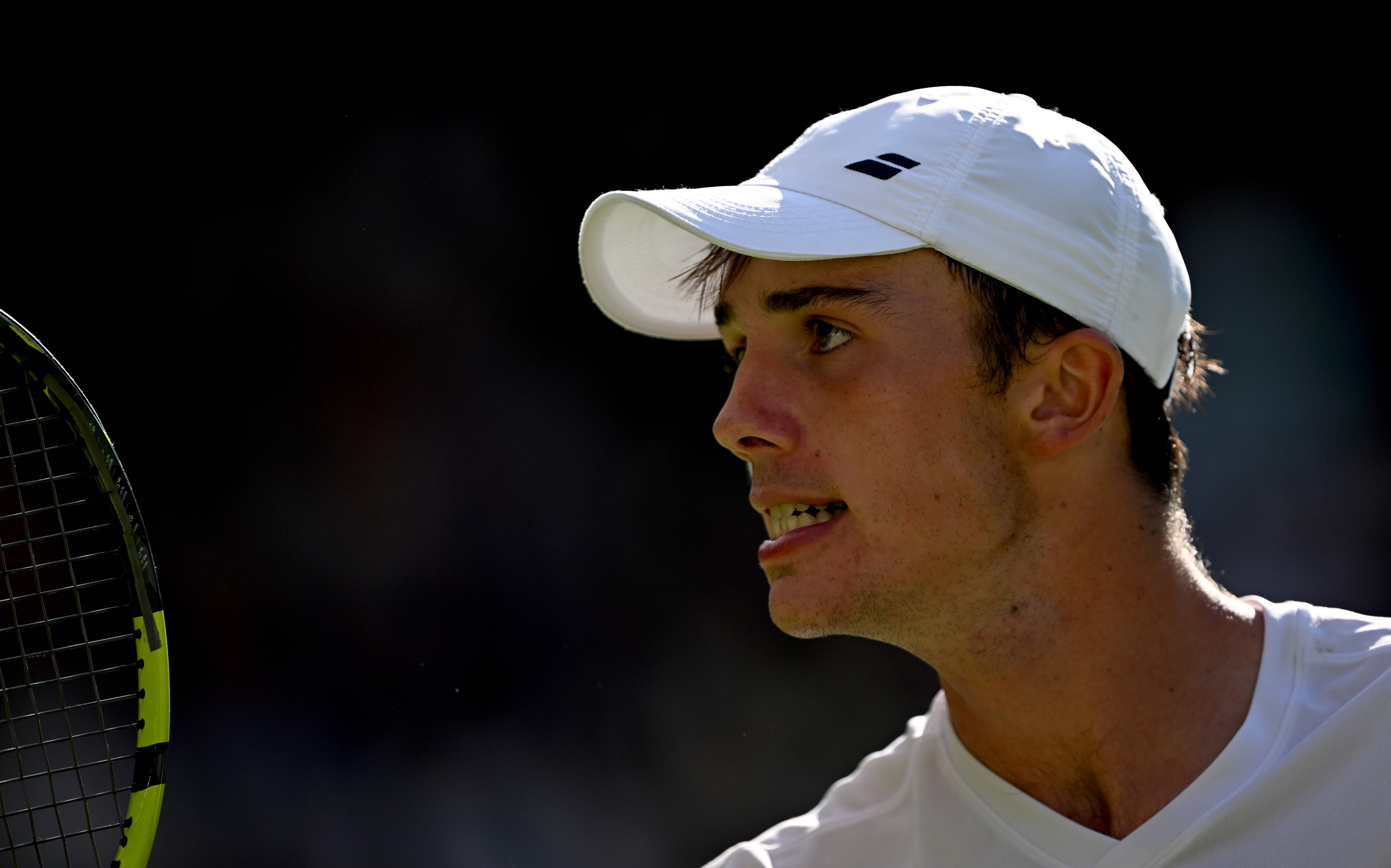 包含法网完胜温网，阿尔卡拉斯关键制胜的词条