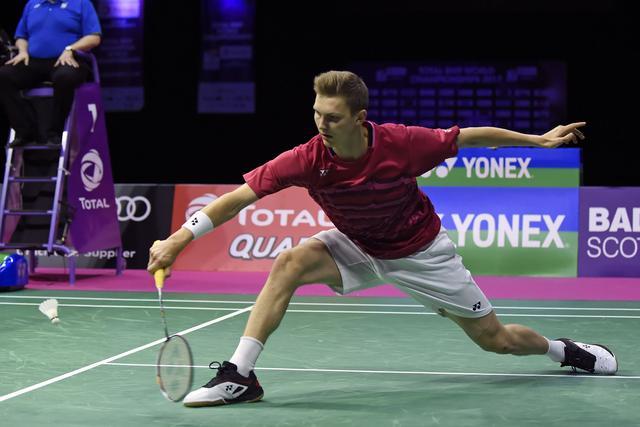 中国队险胜日本队，安赛龙关键制胜