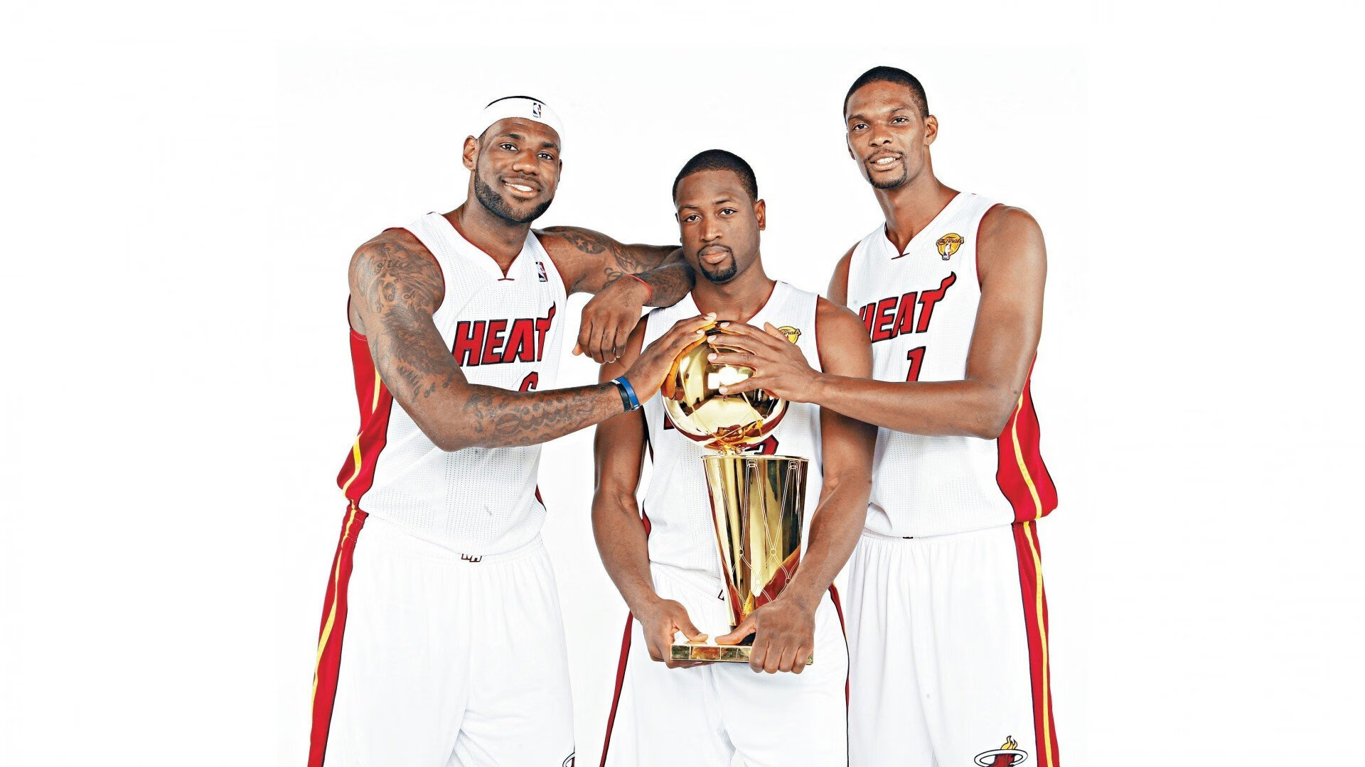 独行侠对阵湖人，切特·霍姆格伦如何以无声的节奏引领全队