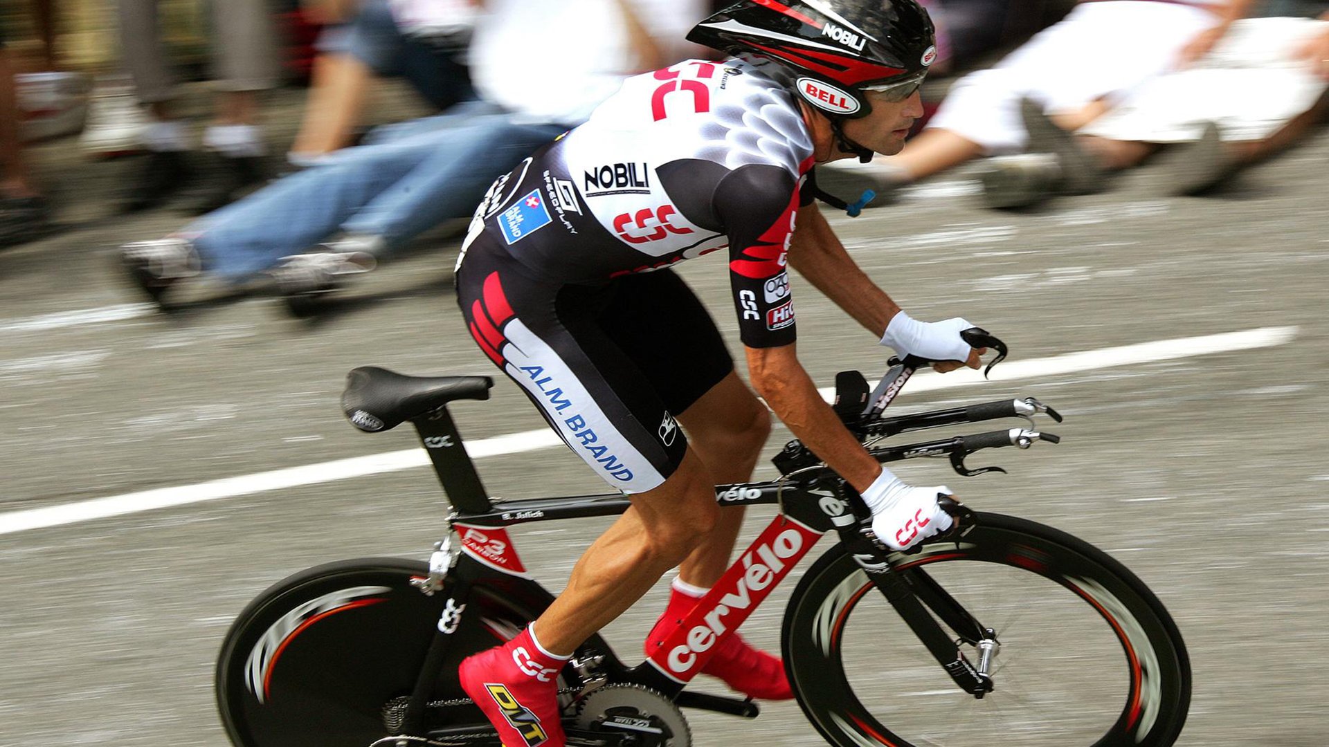 火箭击溃马刺,西亚卡姆成为关键先生,一场定义赛季的胜利