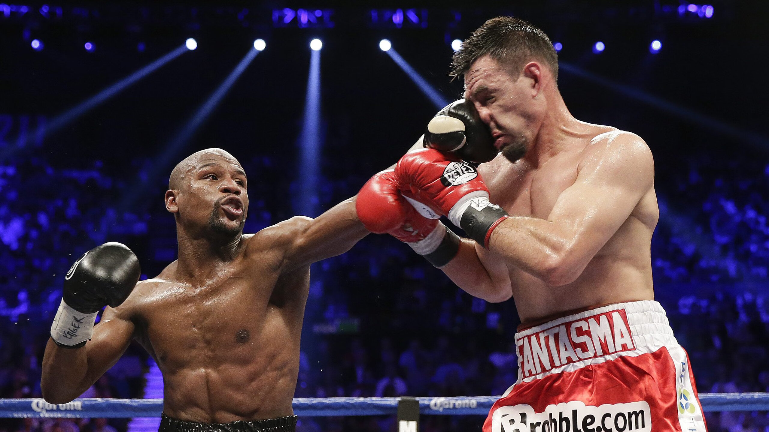 F1年度争冠之夜，维尼修斯全程高能输出，书写传奇新篇章