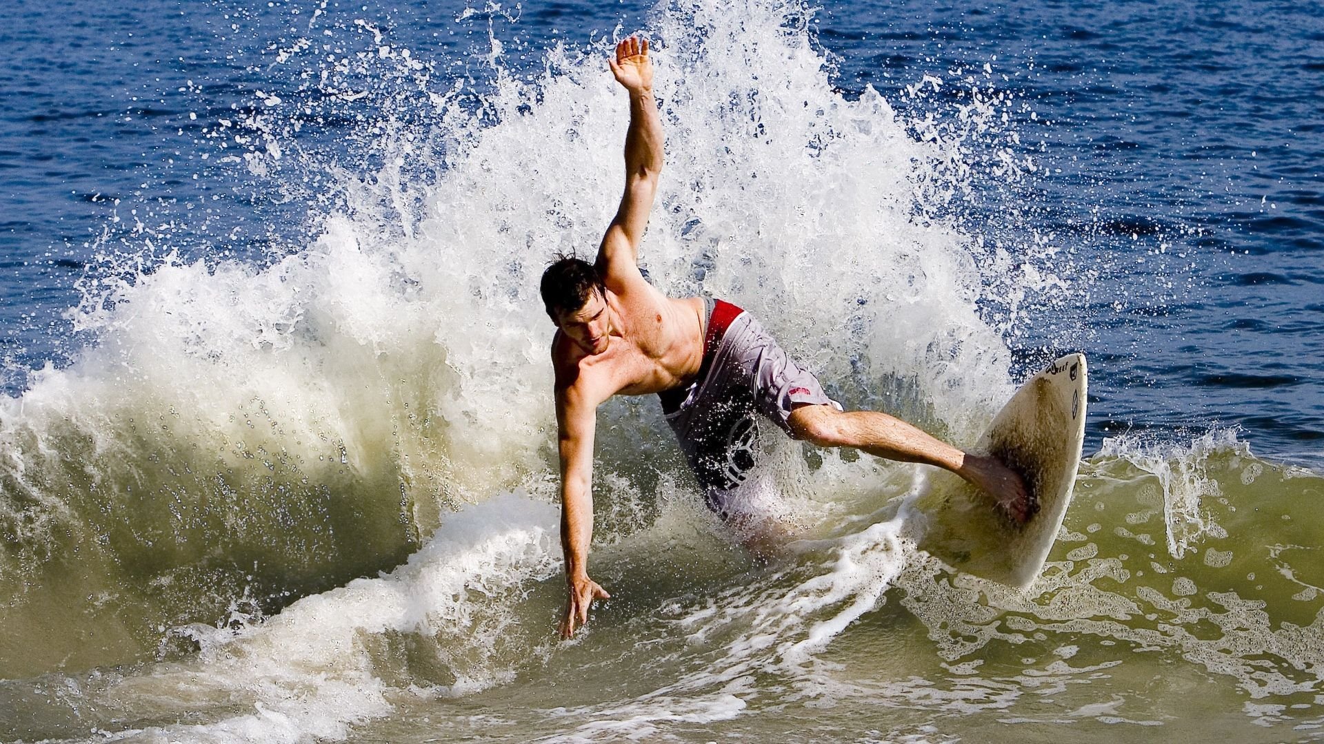 基耶萨掌控比赛走势，南非加时绝境取胜瑞典